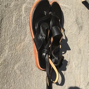 Fiel Black Leather Lace Up Sandal Size 7